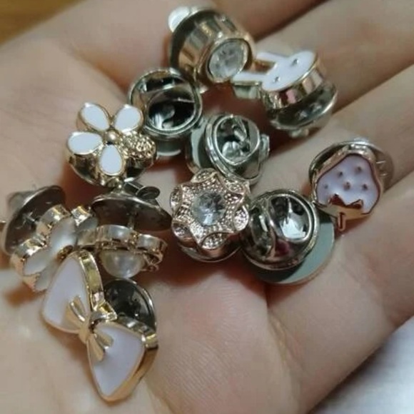 🆕 12pcs Rabbit & Bow Decor Scarf Pin - Picture 4 of 5